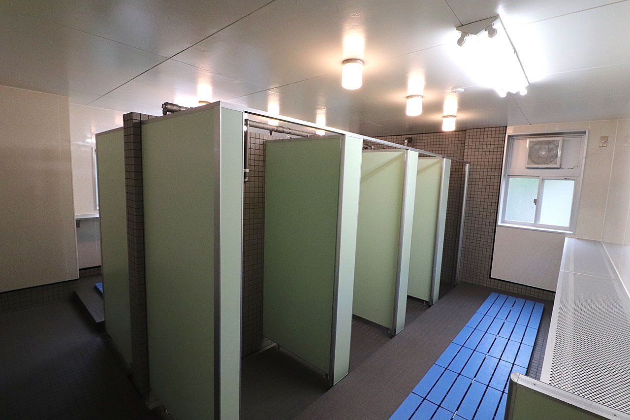 学校法人芝学園 体育館改修工事 | 高真建設の施工実績