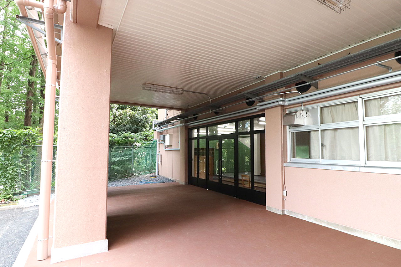 学校法人芝学園 体育館改修工事 | 高真建設の施工実績