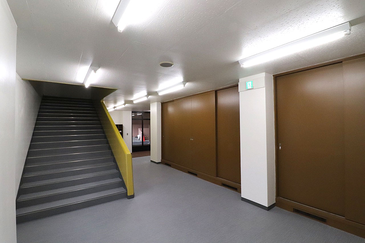 学校法人芝学園 体育館改修工事 | 高真建設の施工実績